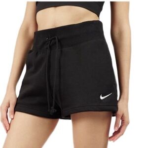 Nike Medium Fleece Black Shorts